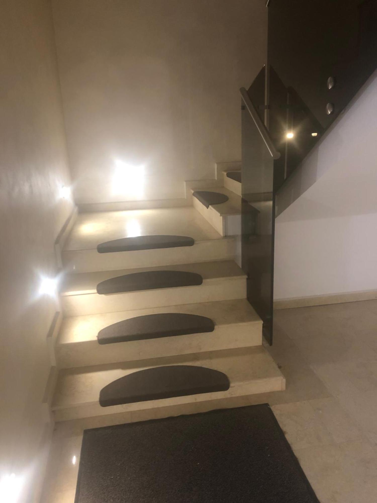 Sub Cetate Hotel Risnov Bagian luar foto